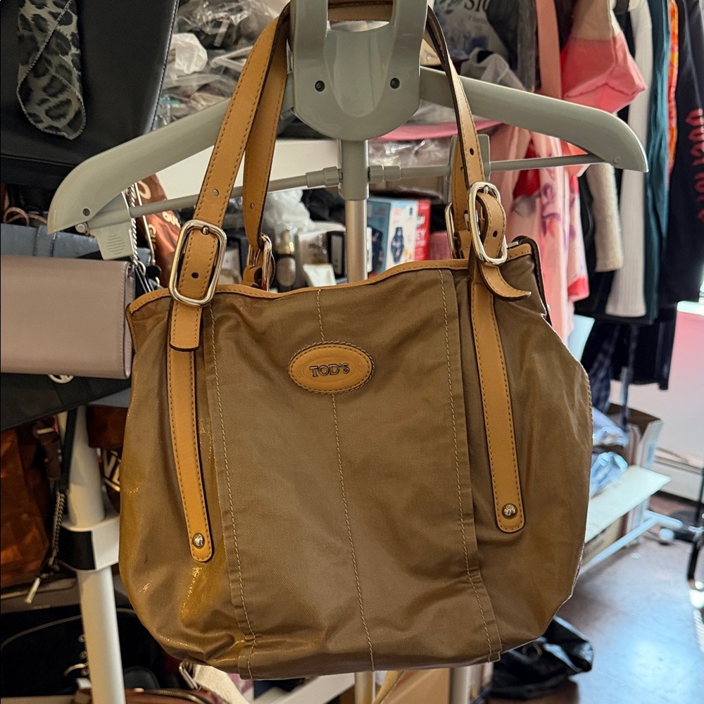 Tod's Tan and Brown Women's Tote Bag
